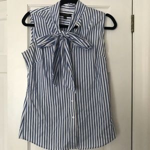 Banana Republic sleeveless button down, size 4
